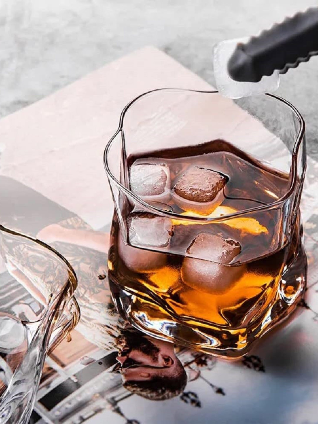 

1219 AvenueTransparent 4 Pieces Glass Uneven Design Whisky Glass 310 ml, Transparent