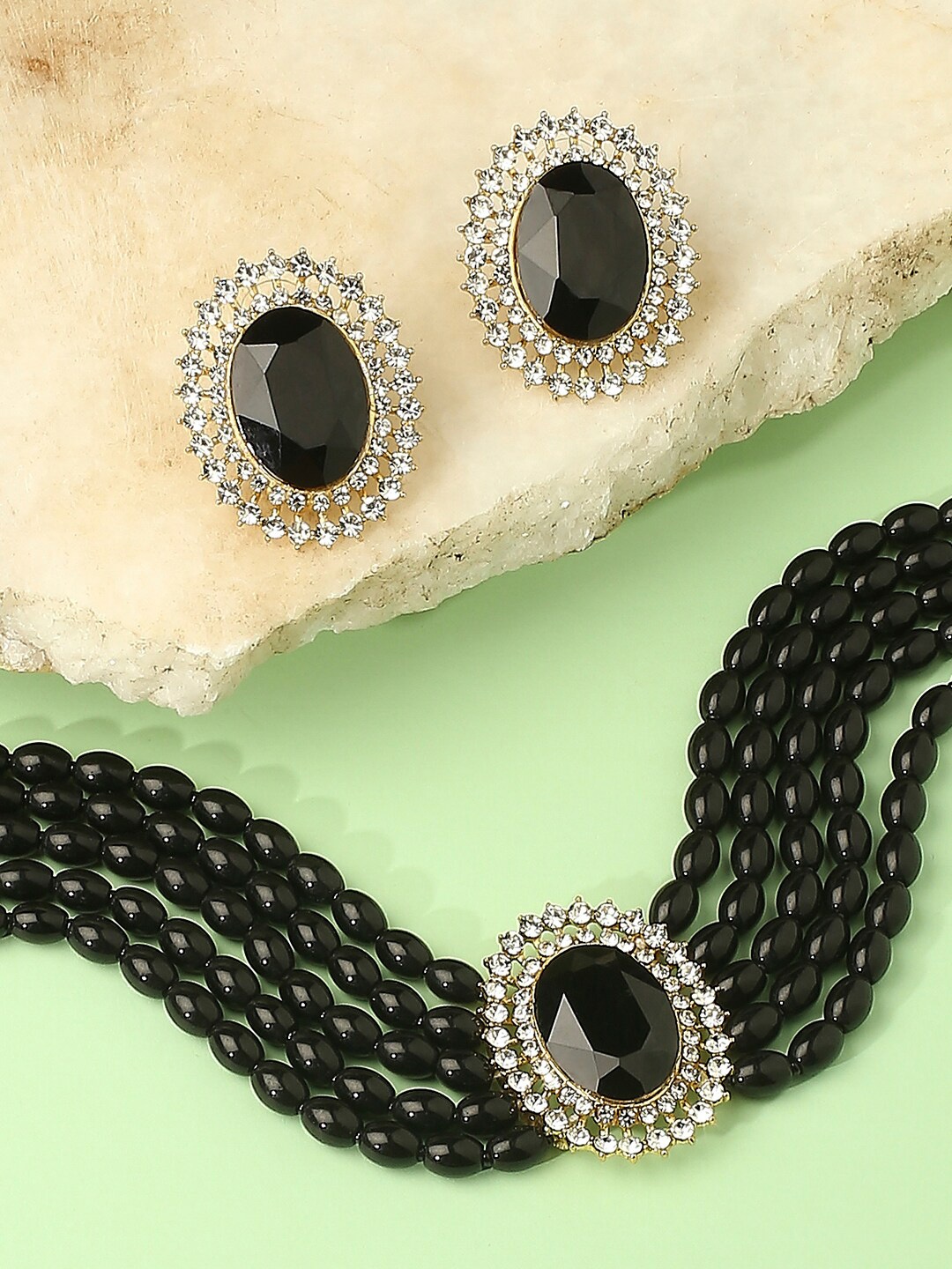 

OOMPH Stone Studded & Beaded Jewellery Set, Gold
