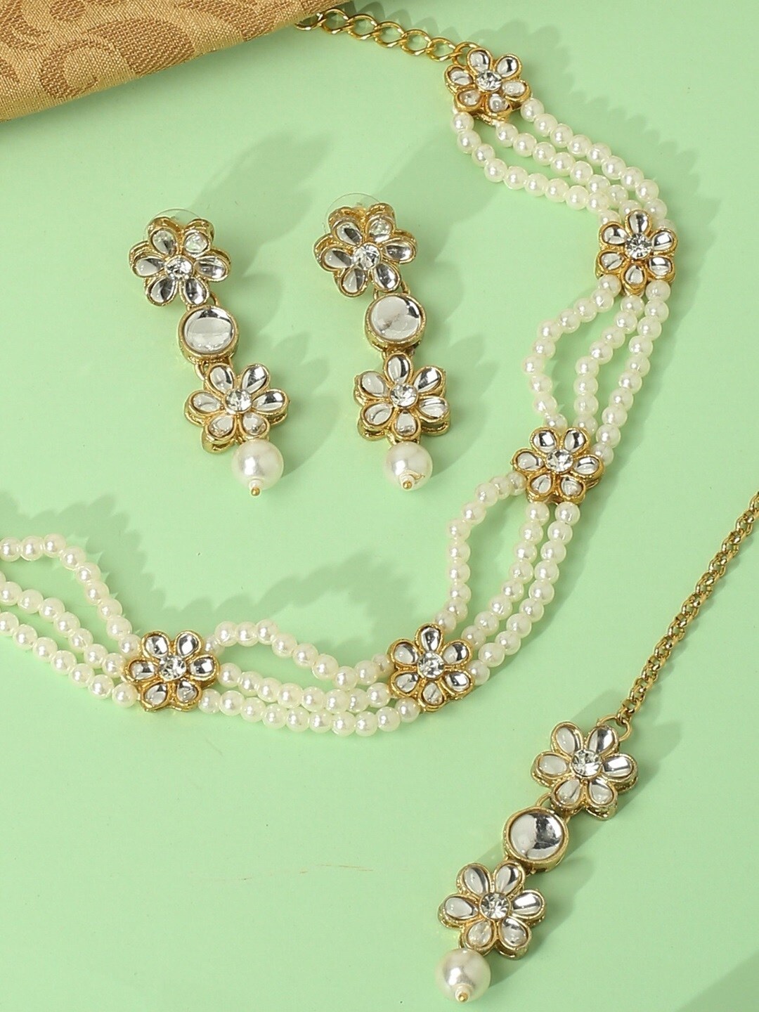 

OOMPH Kundan Studded & Beaded Layered Jewellery Set, Gold