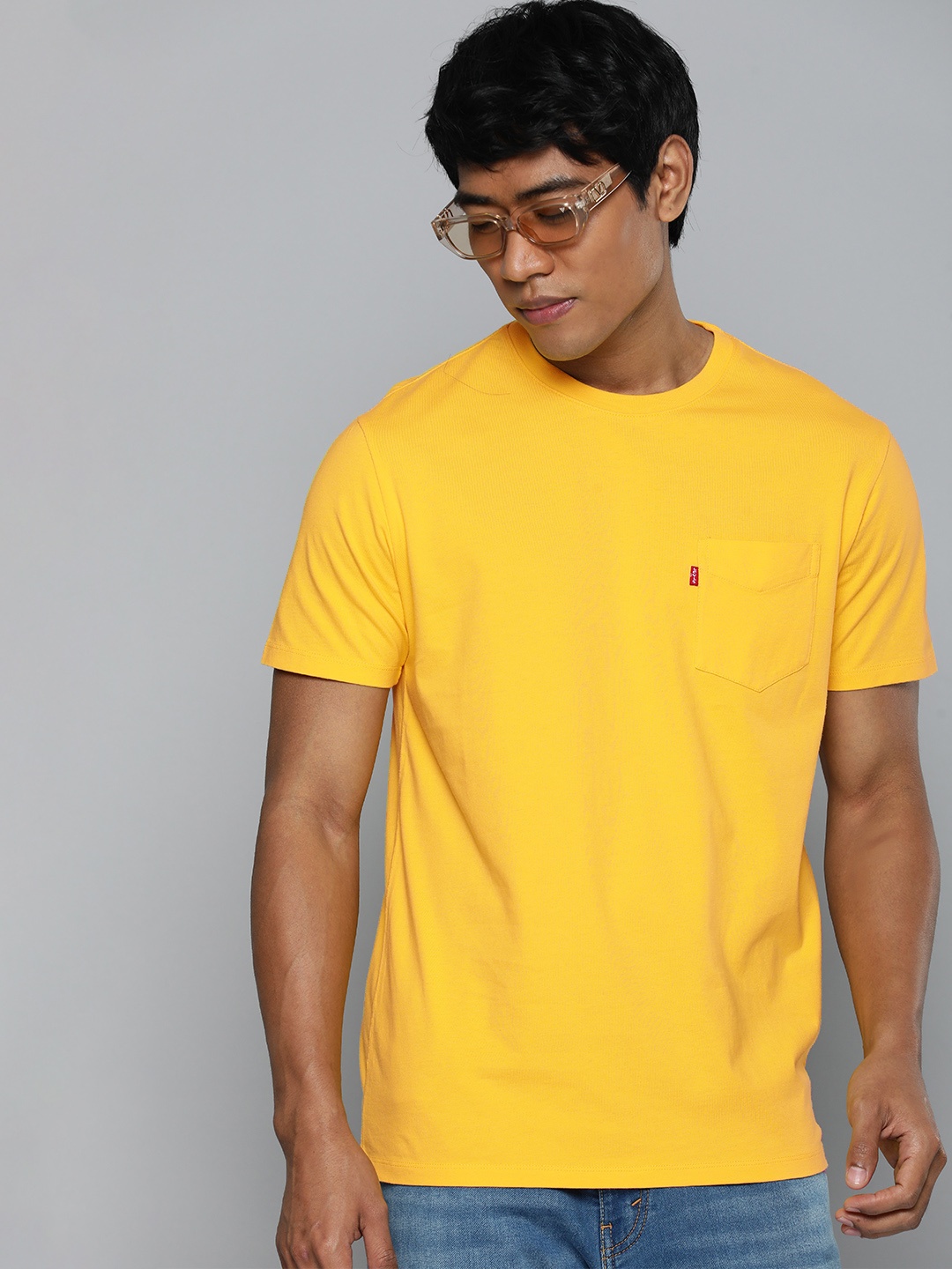 

Levis Pure Cotton Pockets Slim Fit T-shirt, Yellow