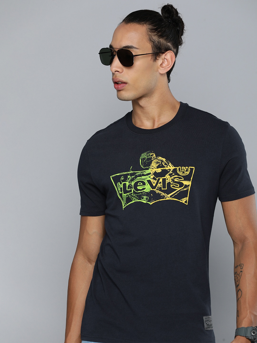 

Levis Brand Logo Printed Pure Cotton Slim Fit T-shirt, Navy blue