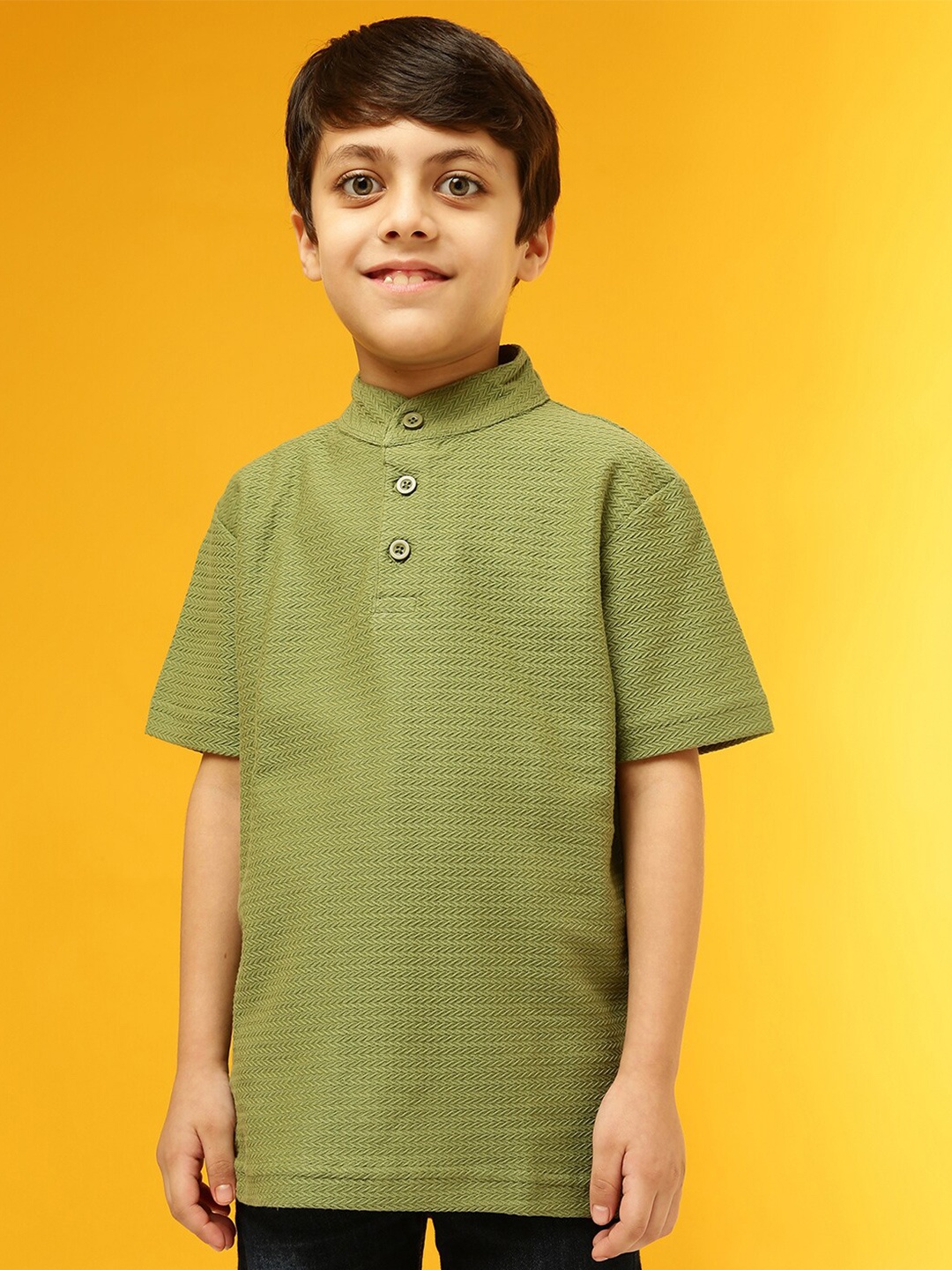 

Instafab Boys Self Design Cotton T-shirt, Green