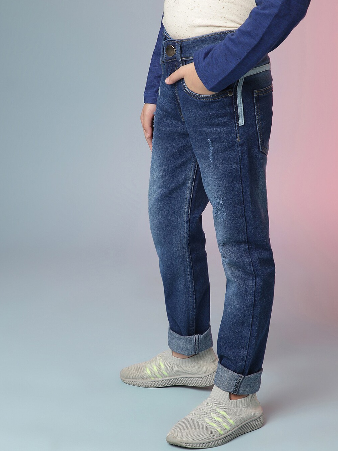 

Instafab Boys Blue Smart Slim Fit Mildly Distressed Cotton Jeans