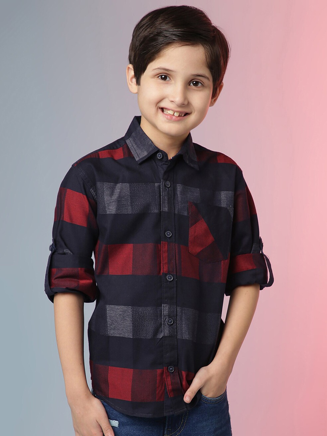 

Instafab Boys Classic Tartan Checks Spread Collar Roll-Up Sleeves Cotton Casual Shirt, Black