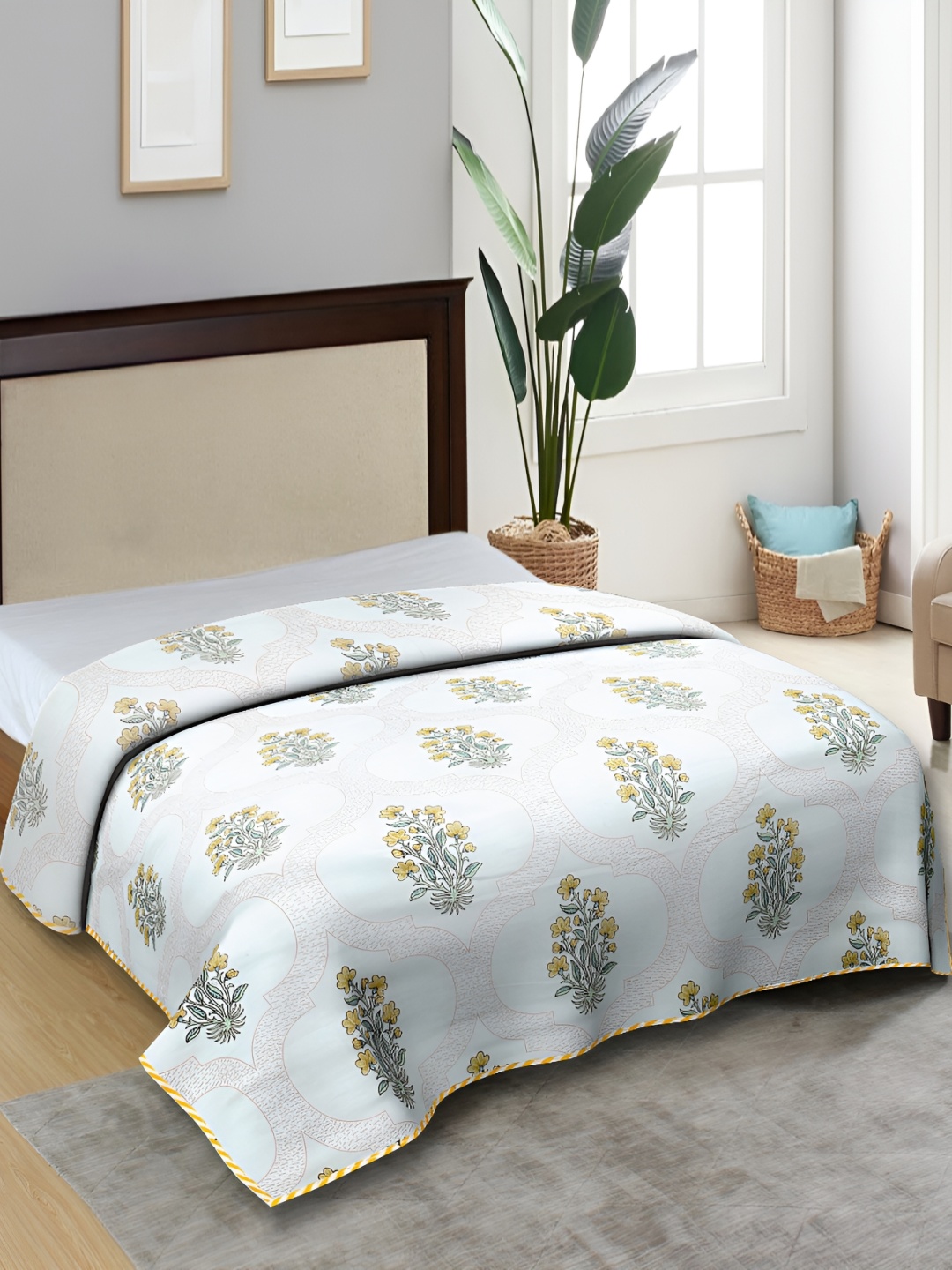 

Texstylers Yellow & White Floral AC Room 120 GSM Cotton Reversible Double Bed Dohar