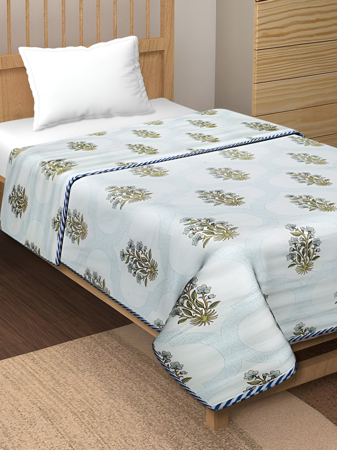 

Texstylers Green & White Floral AC Room 120 GSM Reversible Cotton Single Bed Dohar