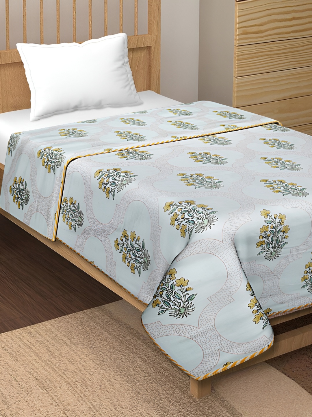 

Texstylers Yellow & White Floral AC Room 120 GSM Reversible Cotton Single Bed Dohar