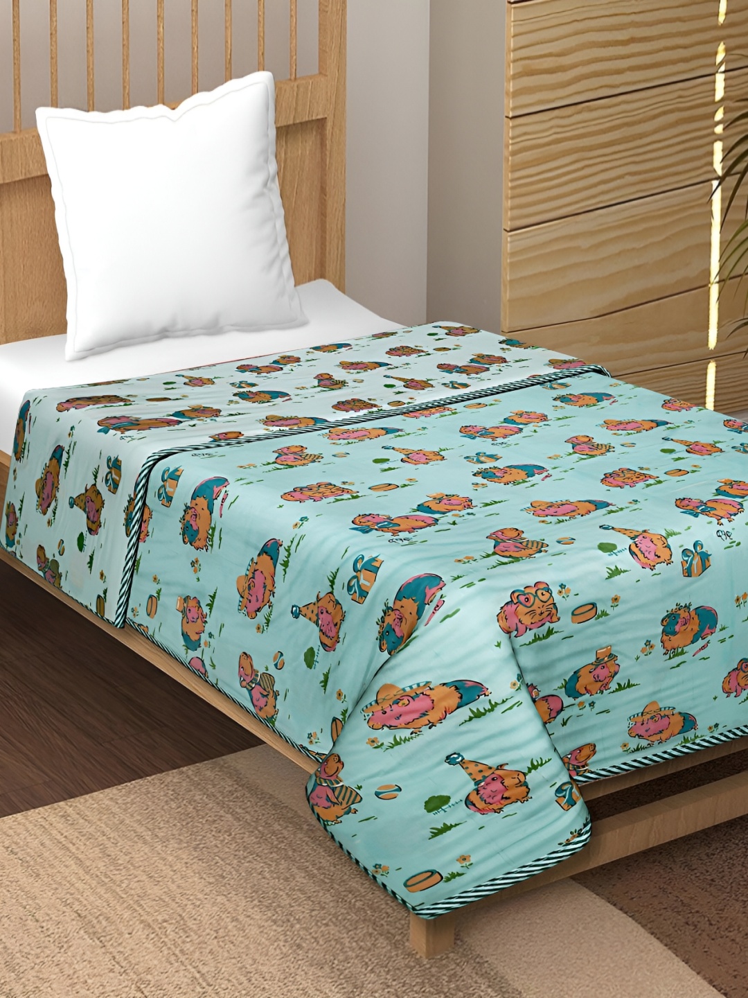 

Texstylers Blue&Orange Cartoon Characters ACRoom120 GSM Reversible Cotton Single Bed Dohar