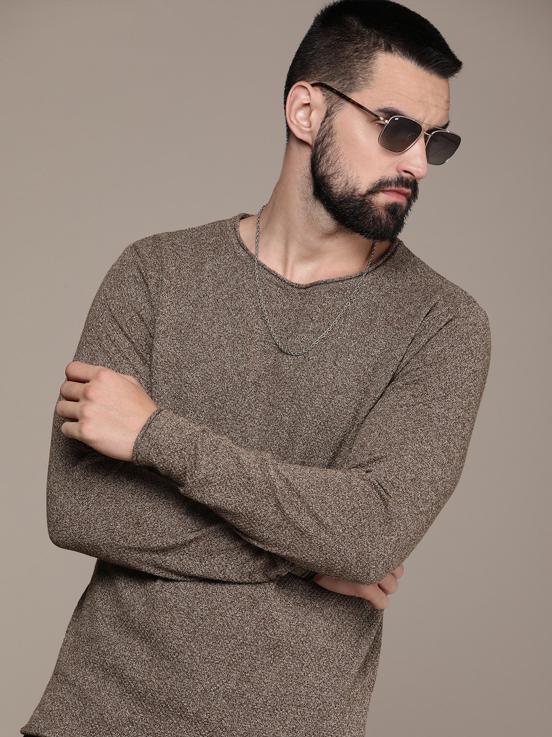 

Roadster Men Solid Pullover Sweater, Coffee brown