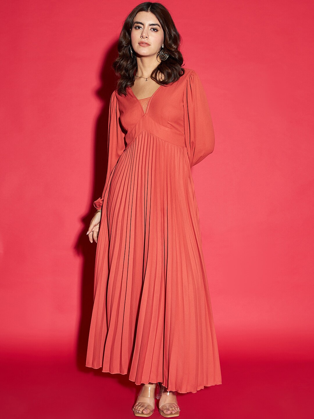 

KASSUALLY Rust V-Neck Puff Sleeve Tie Up Accordion Pleated Maxi Dress