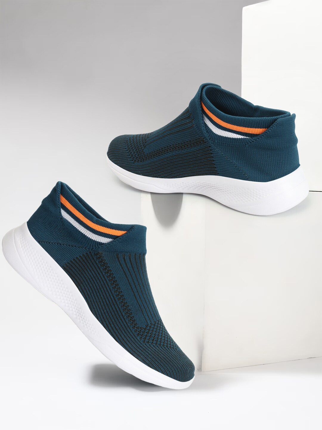 

HRX by Hrithik Roshan Men Teal Blue & White BOSTON Textured Slip-On Sneakers