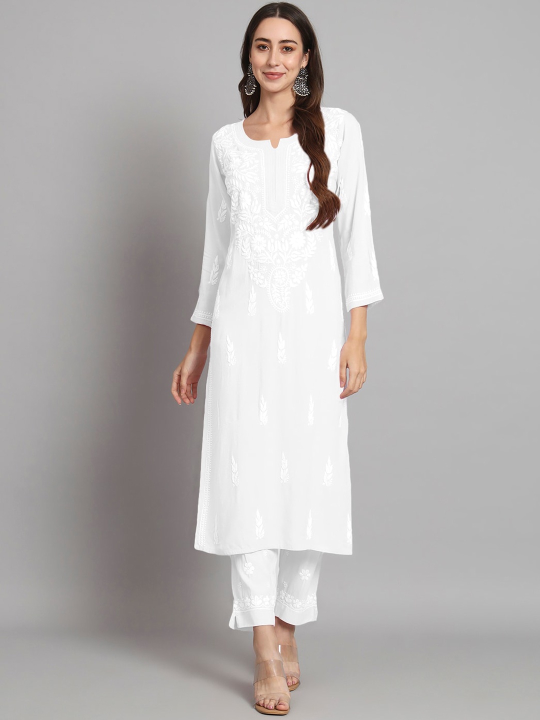 

PARAMOUNT CHIKAN Floral Embroidered Chikankari Regular Kurta with Palazzos, White