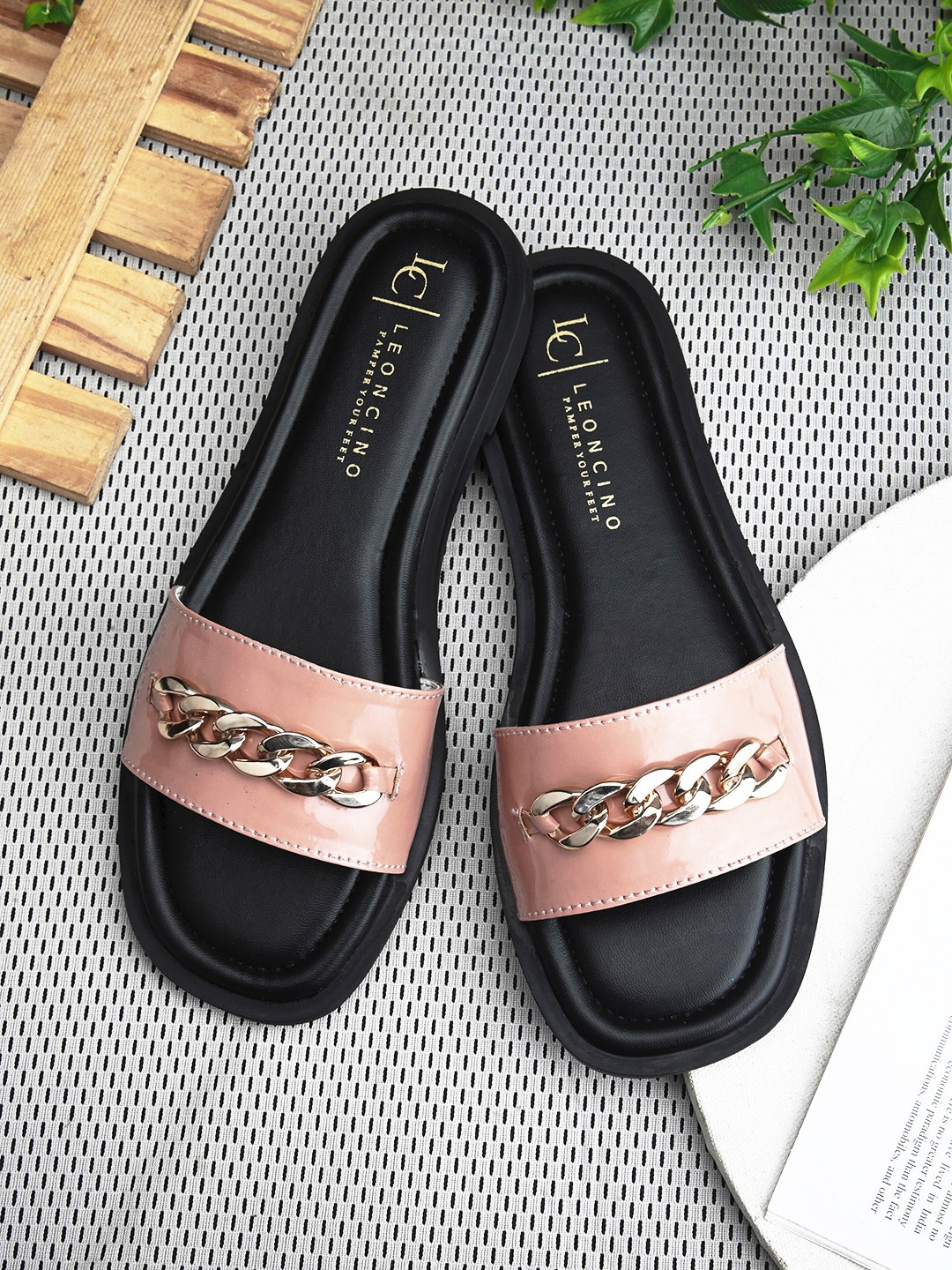 

LEONCINO Embellished Open Toe Flats, Pink