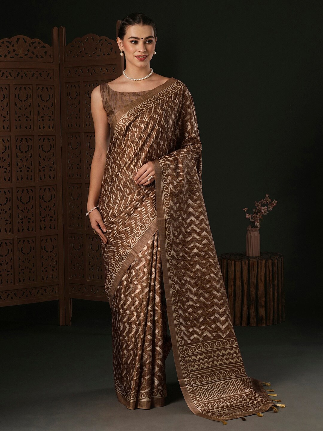

Anouk Silk Designer Bagru Saree, Brown