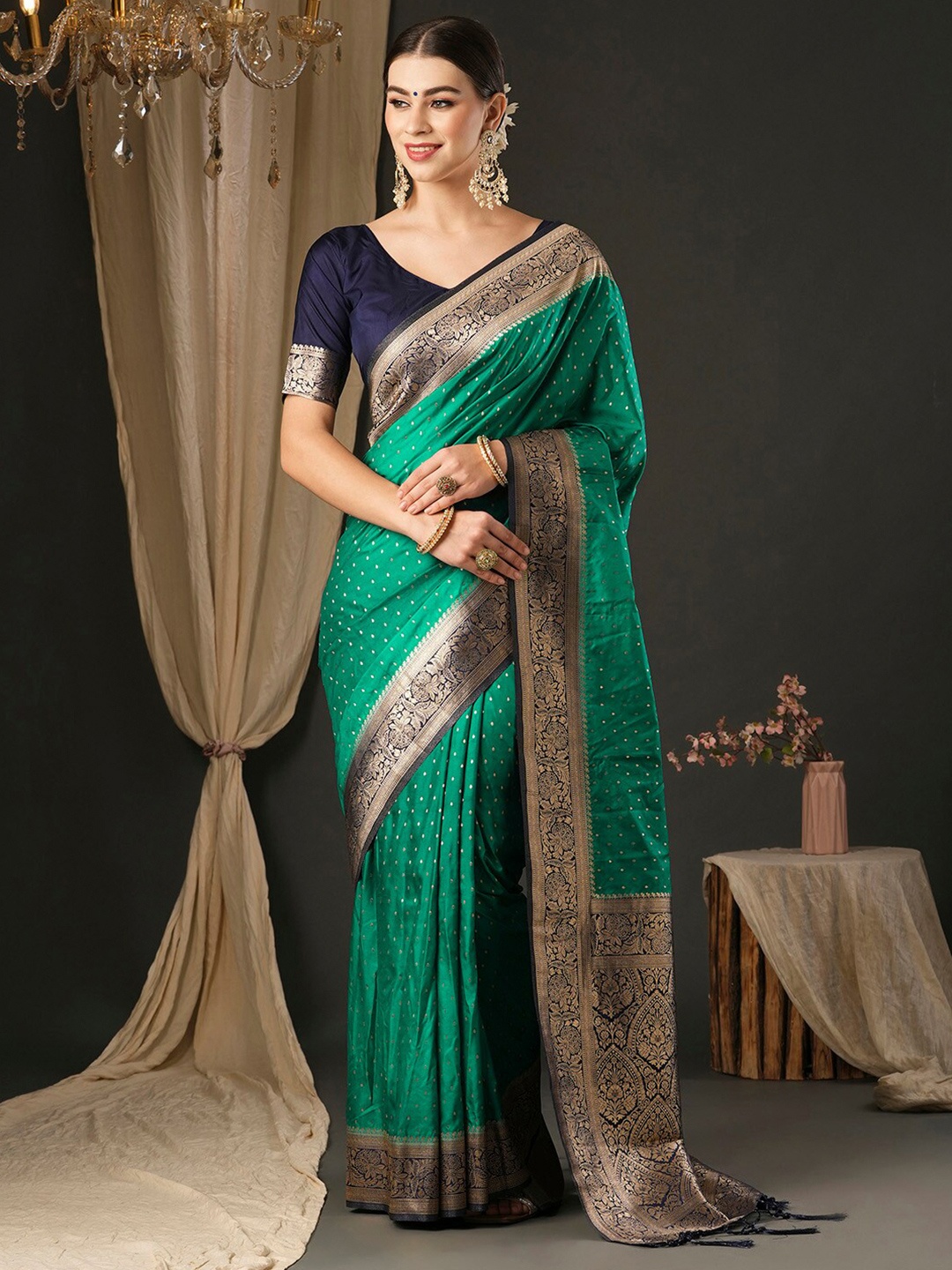 

Anouk Ethnic Motifs Silk Blend Designer Banarasi Saree, Green