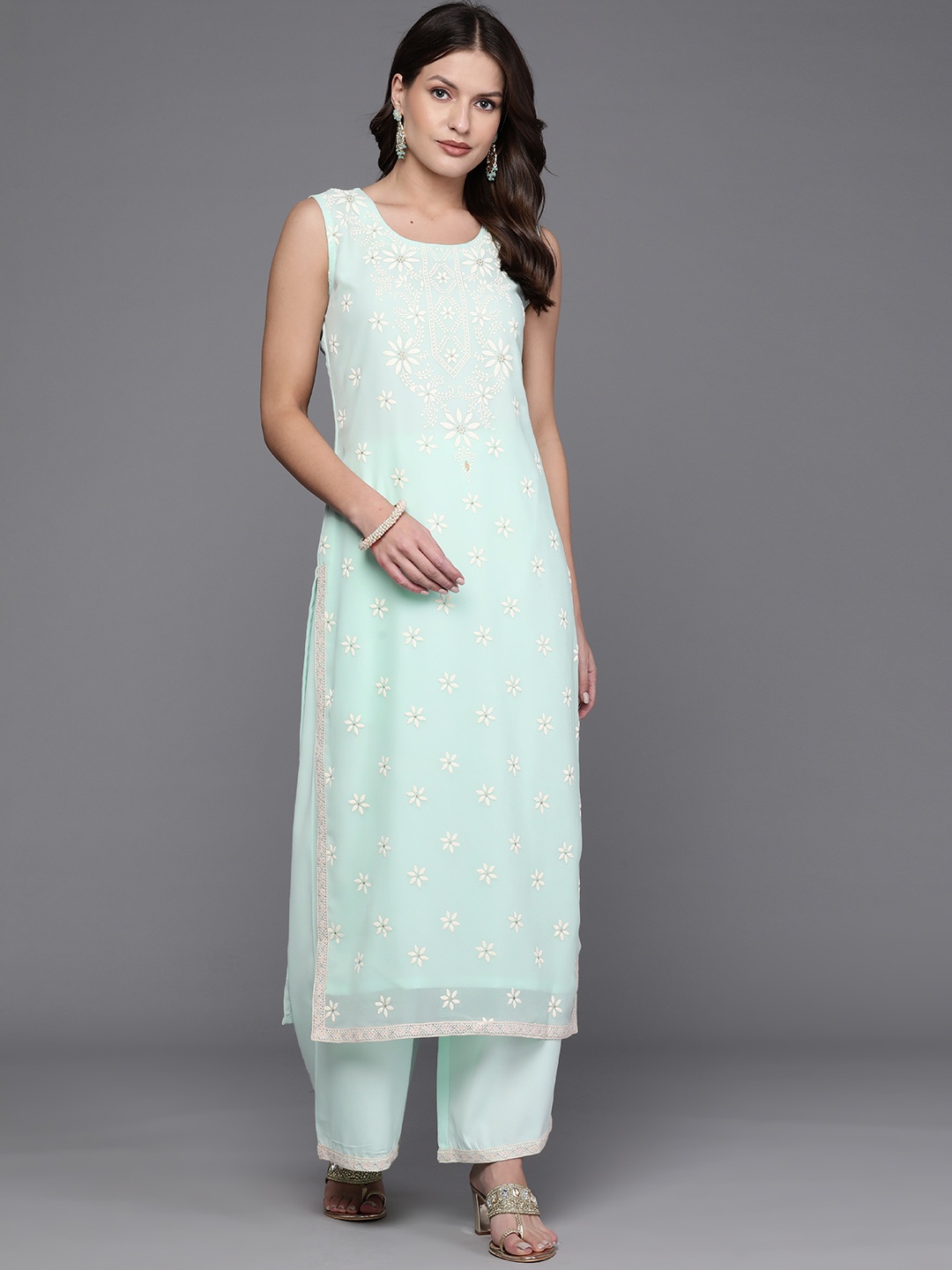 

Ahalyaa Women Floral Printed Regular Kurta with Palazzos, Sea green