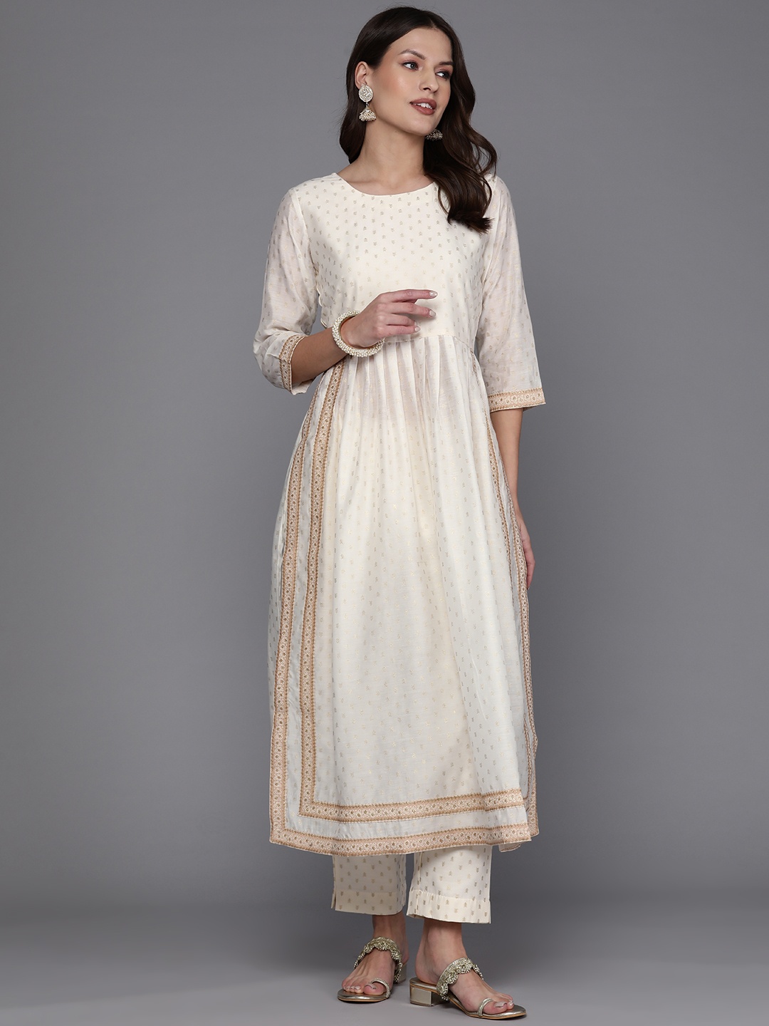 

Ahalyaa Women Printed Pleated Kurta with Trousers, Off white