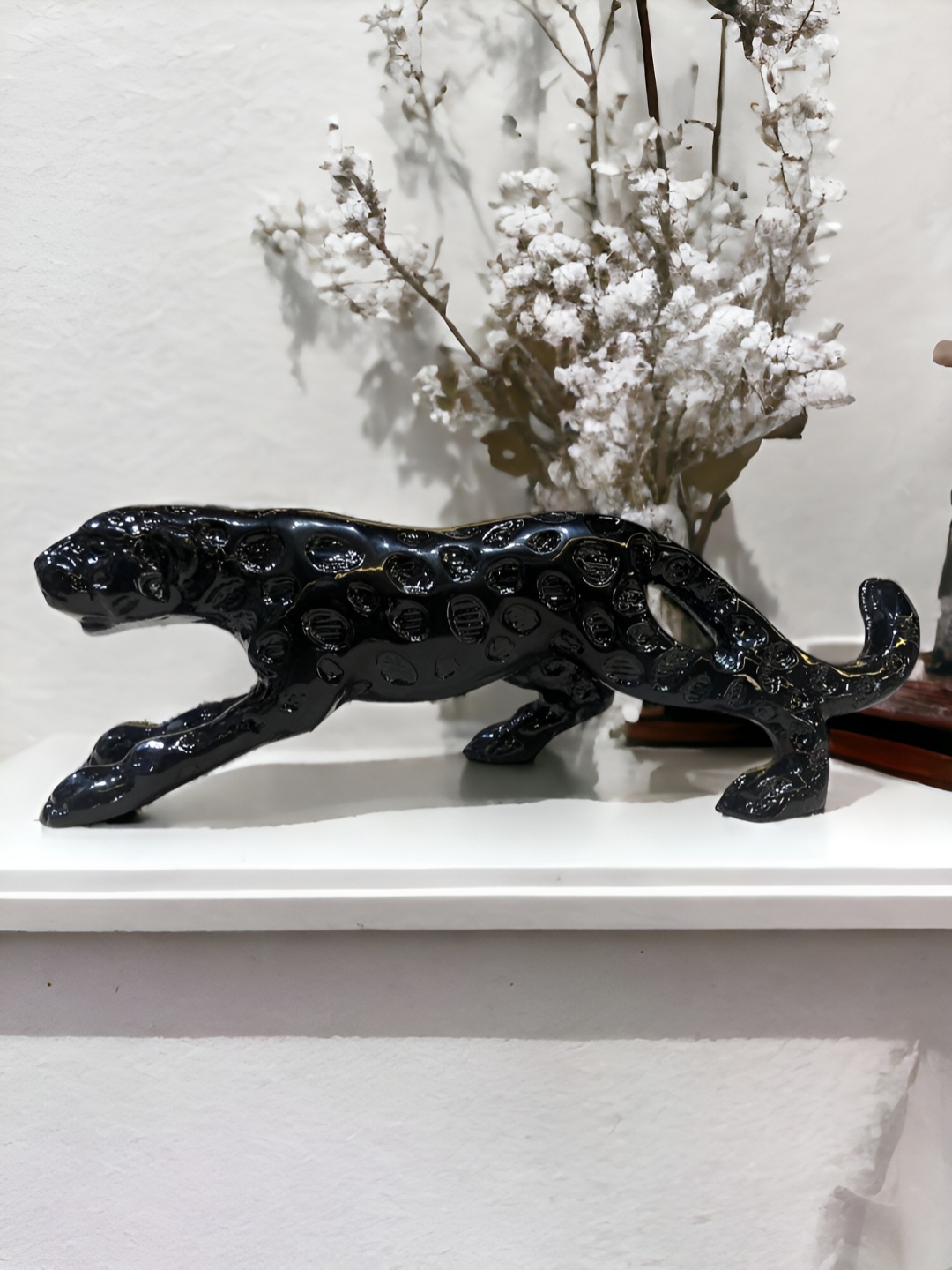 

The Artage Alu Black Panther Showpiece