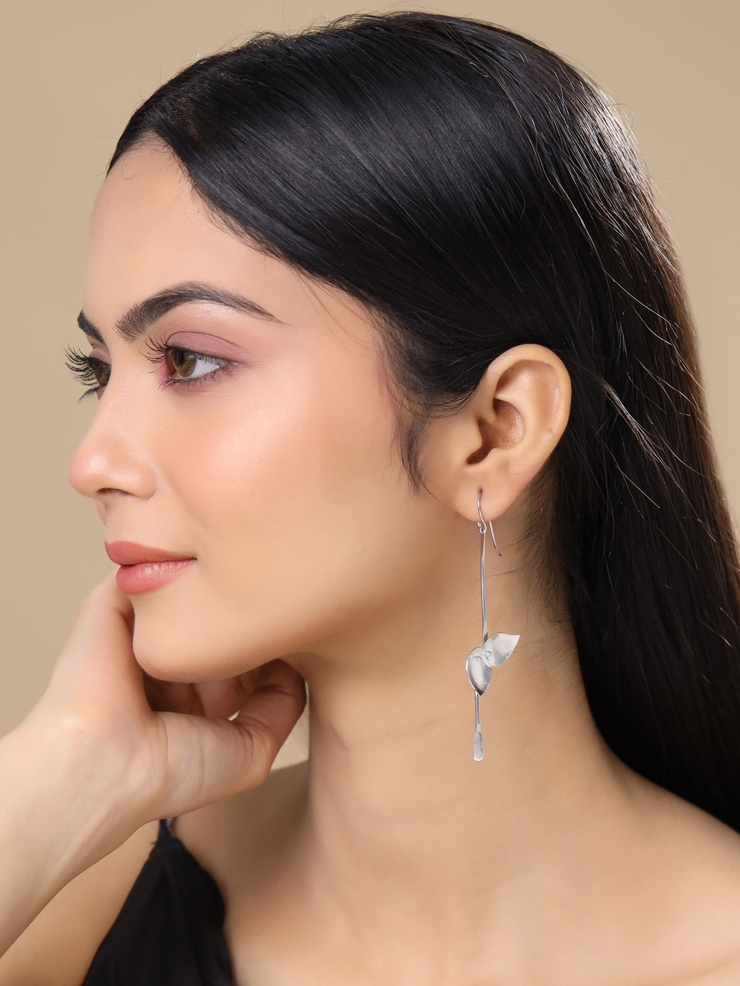 

Kicky And Perky 925 Sterling Silver Leaf Shaped Drop Earrings