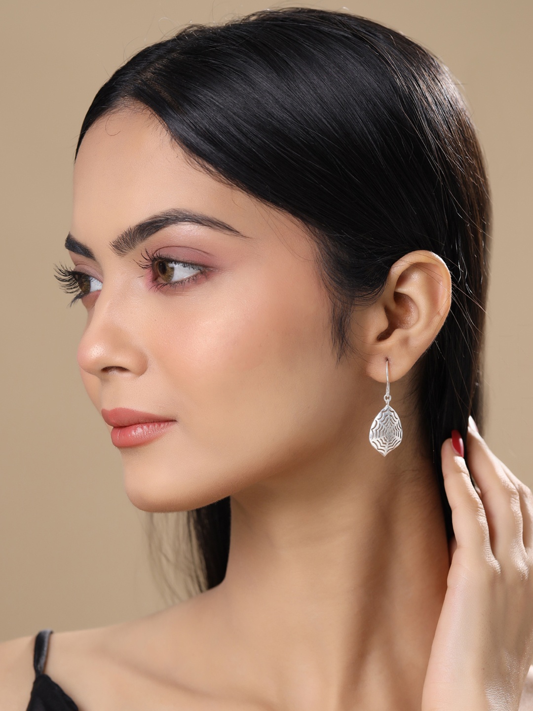 

Kicky And Perky 925 Sterling Silver Teardrop Shaped Drop Earrings