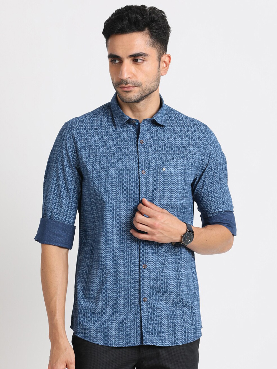 

Turtle Standard Slim Fit Geometric Printed Pure Cotton Casual Shirt, Blue