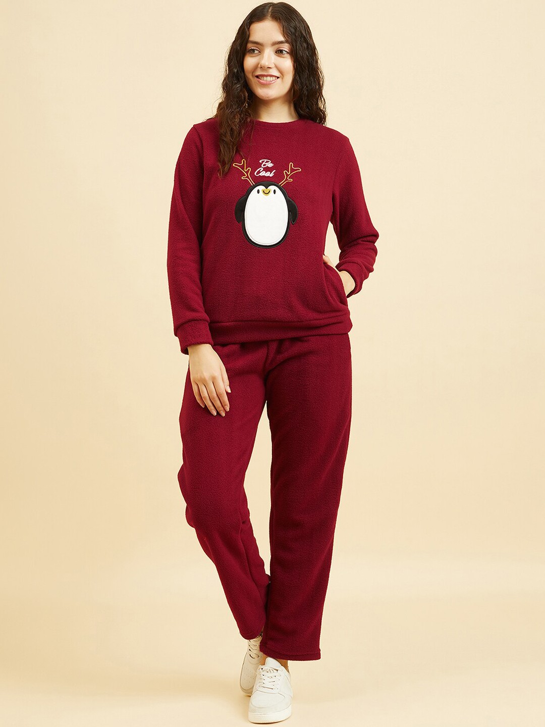 

Sweet Dreams Graphic Embroidered Fleece Sweatshirt With Trouser, Burgundy