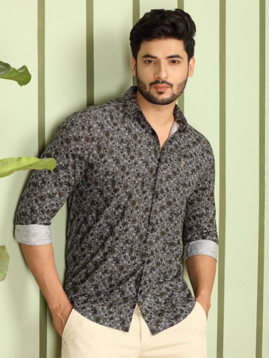 

Melvin Jones Abstract Printed Comfort Cotton Casual Shirt, Black