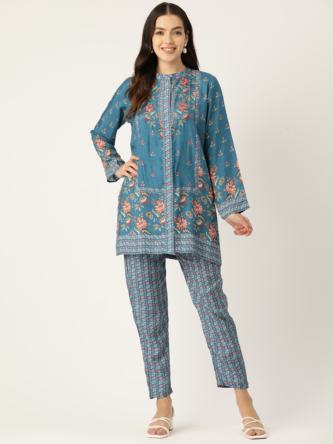 

ETC Floral Printed Mandarin Collar Sequinned Kurti with Trousers, Blue