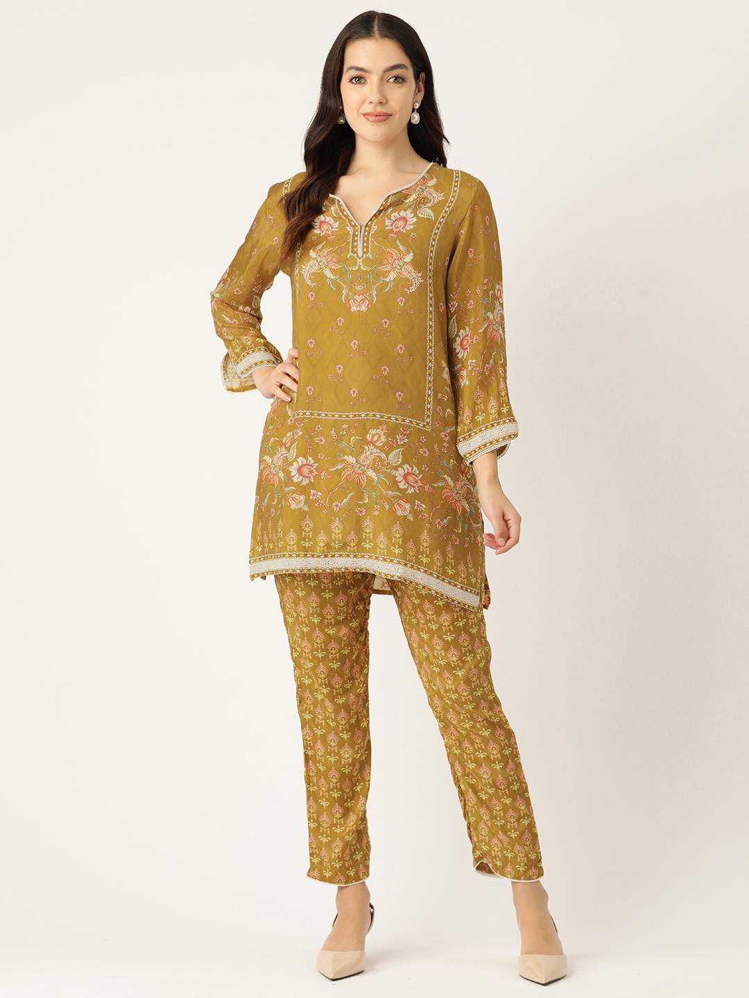 

ETC Floral Printed Sequinned Kurti with Trousers, Olive