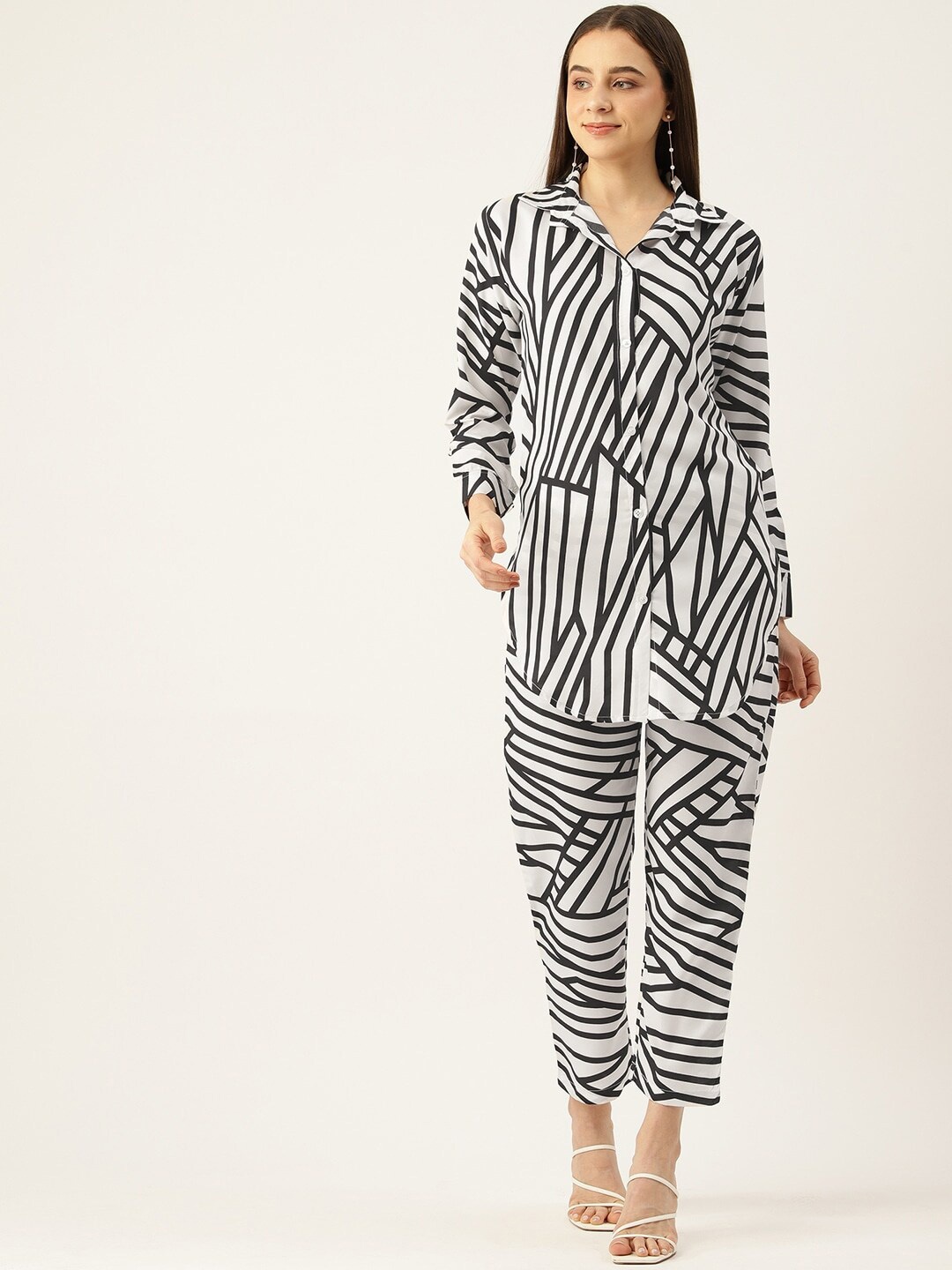 

Sleek Italia Geometric Printed Tunic With Trousers Co-Ords, White