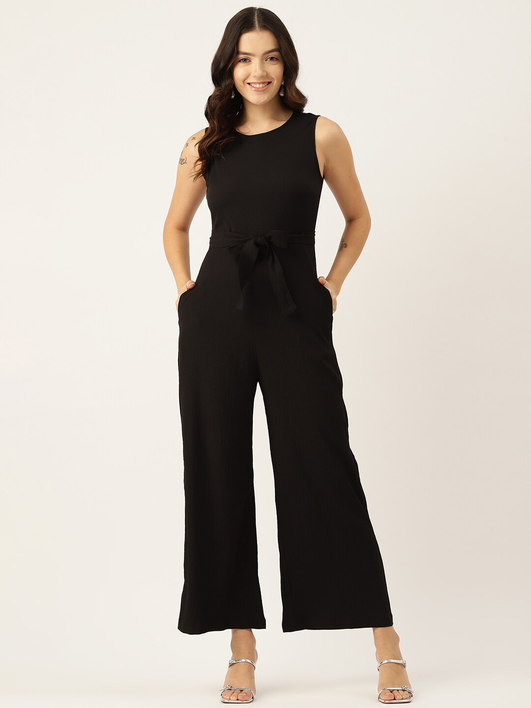 

Sleek Italia Round Neck Sleeveless Basic Jumpsuit, Black