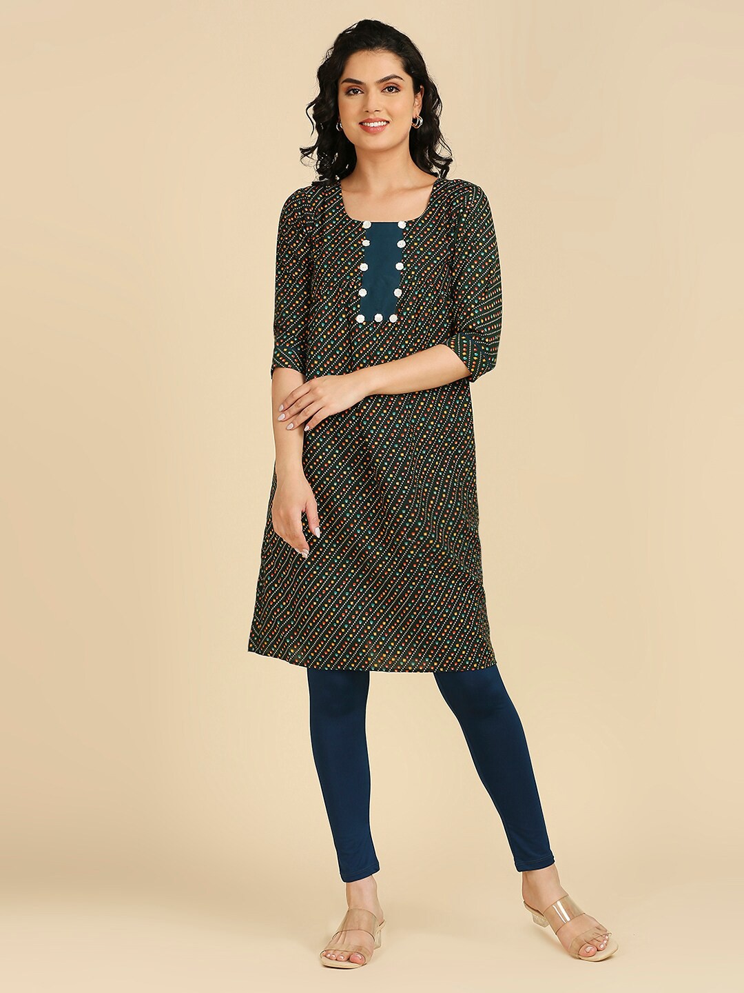 

GUFRINA Striped Printed Round Neck Kurta, Green