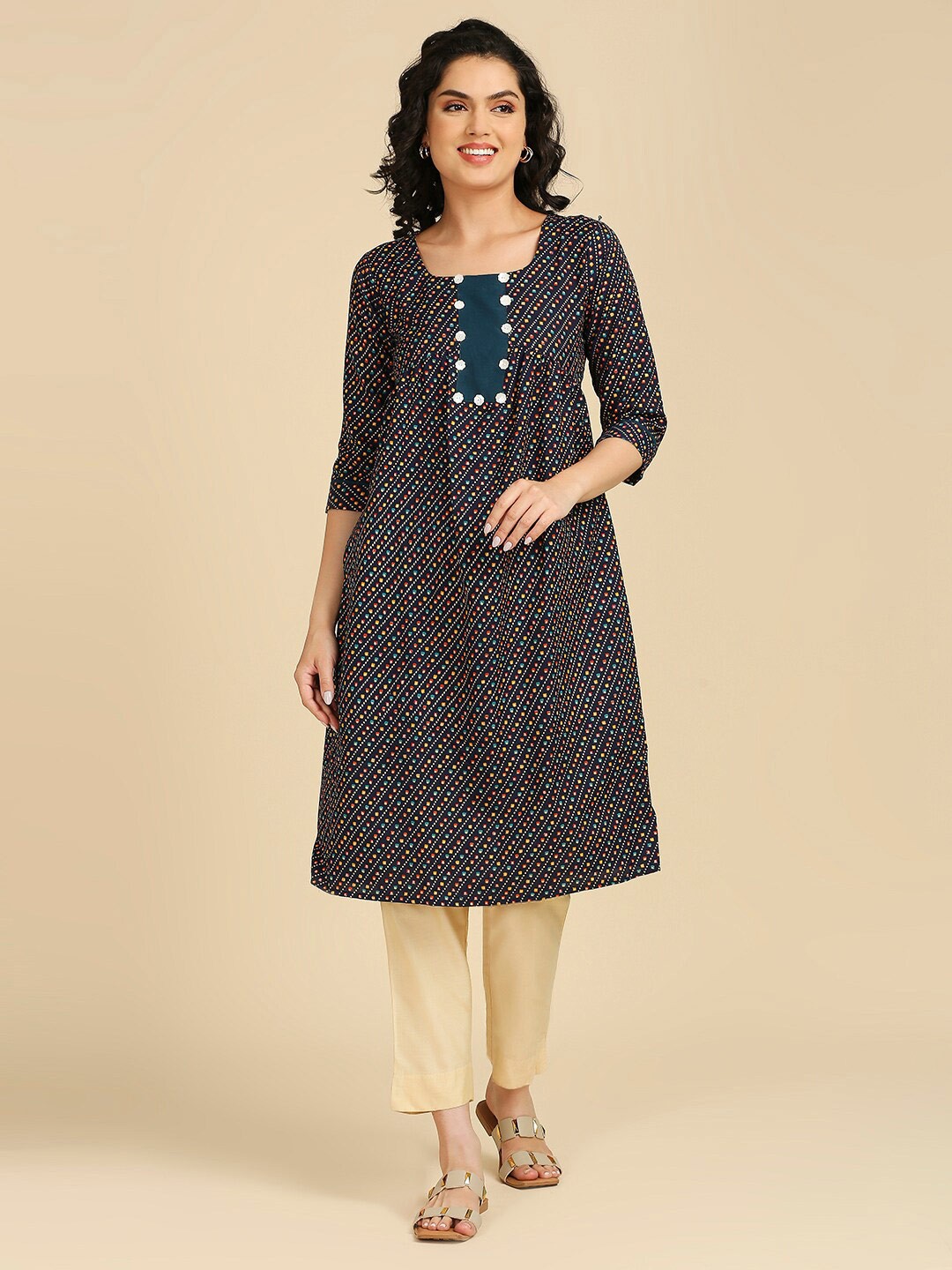 

GUFRINA Geometric Printed Round Neck Straight Regular Kurta, Blue
