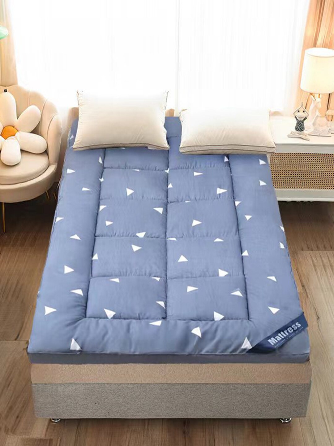 

Kuber Industries Blue & White Printed Quilted Mattress Protector