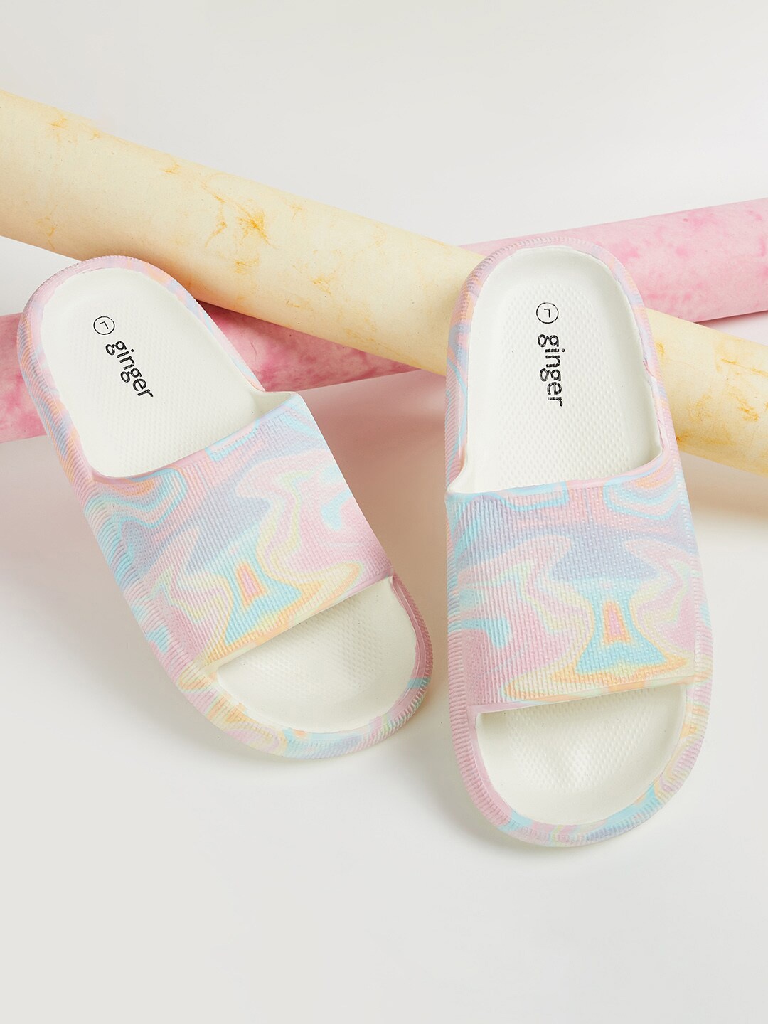 

Ginger by Lifestyle Women Printed Rubber Sliders, Off white