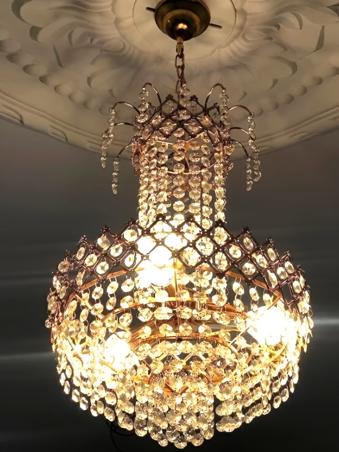 

SHRI MAHAL ANTIQUES Gold-Toned Crystal Chandelier Light Lamp With Bulb