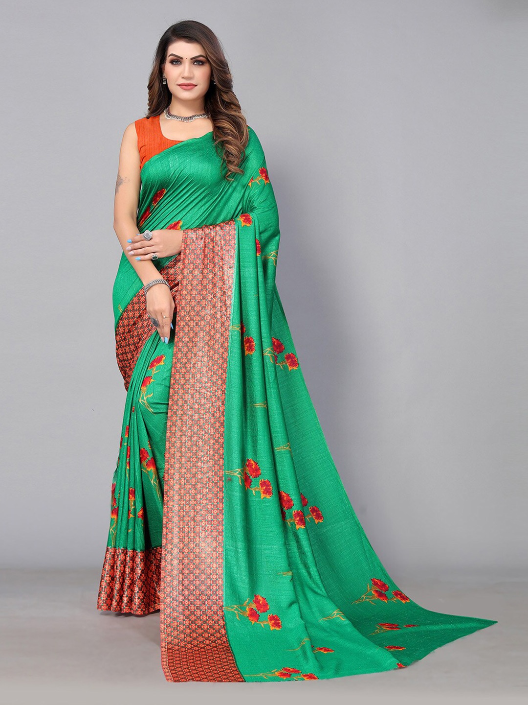 

Shaily Floral Printed Saree, Green
