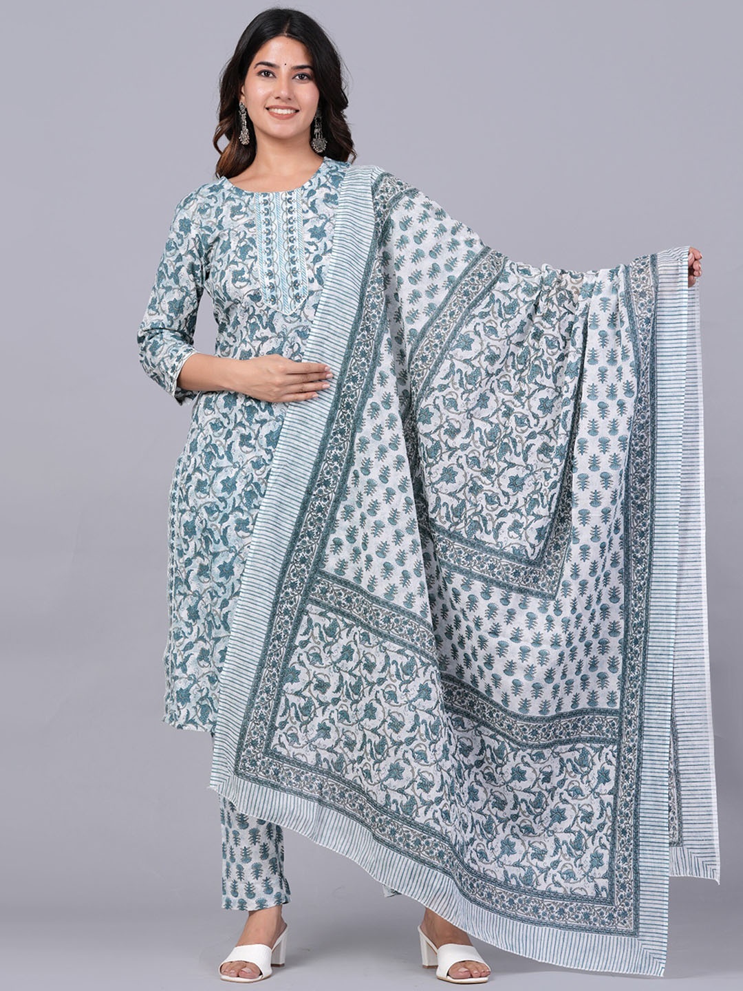 

DHROOV TARA Floral Printed Pure Cotton Straight Kurta With Trousers & Dupatta, Grey