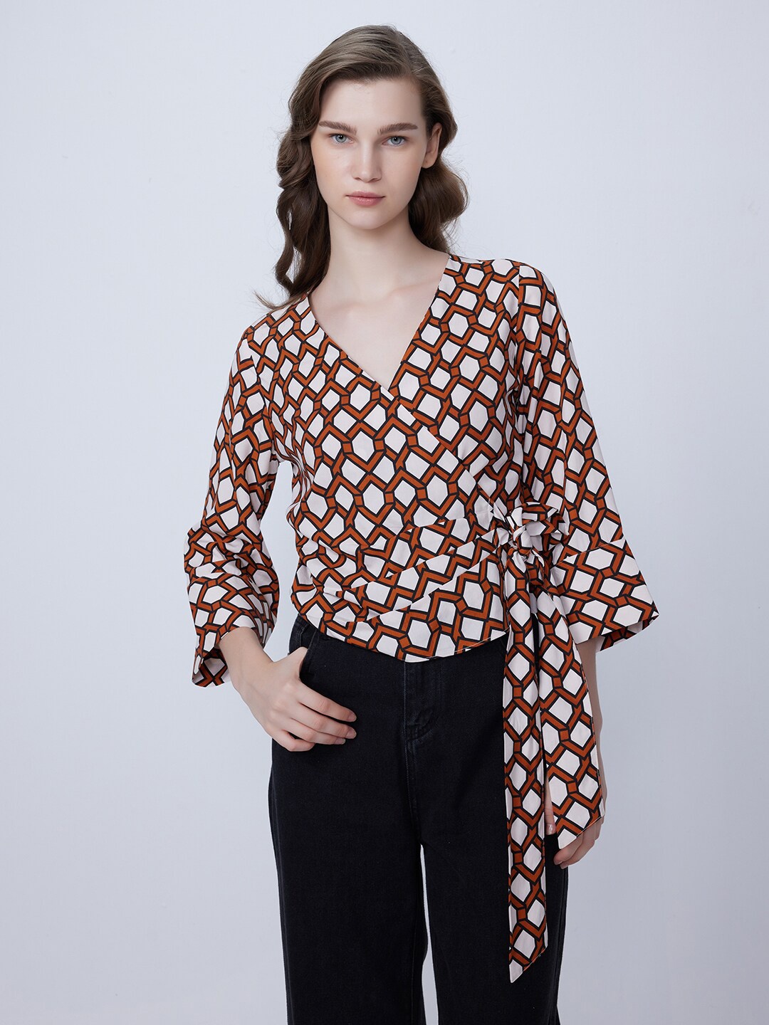 

COVER STORY Geometric Printed V-Neck Tie-Ups Wrap Top, White