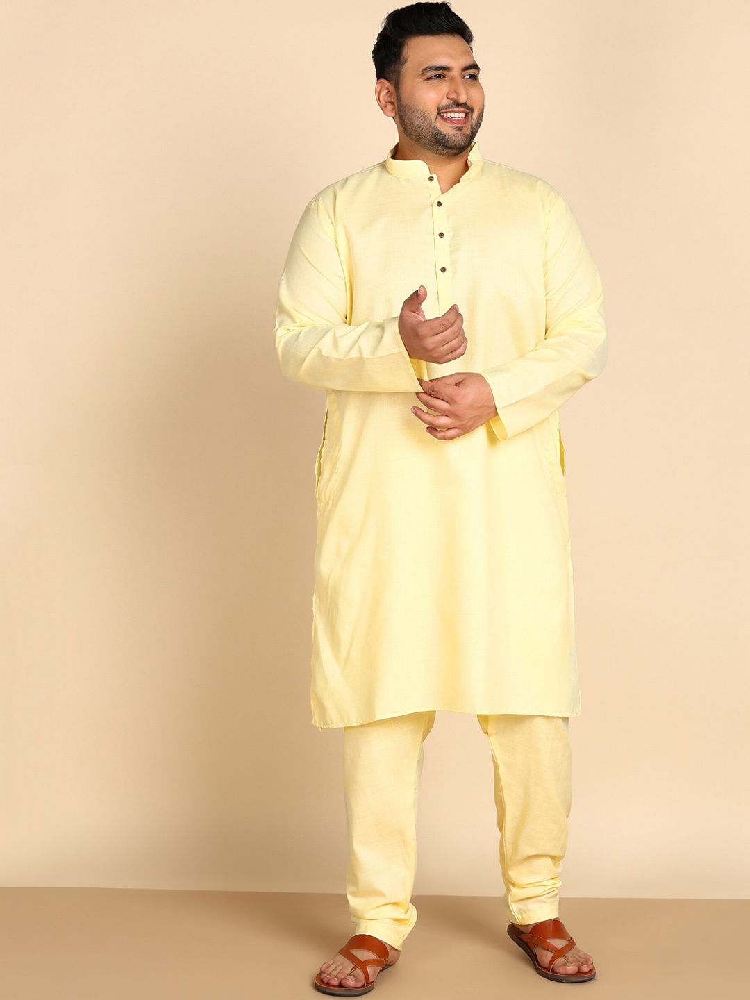 

Sztori Plus Size Mandarin Collar Kurta With Churidar, Yellow
