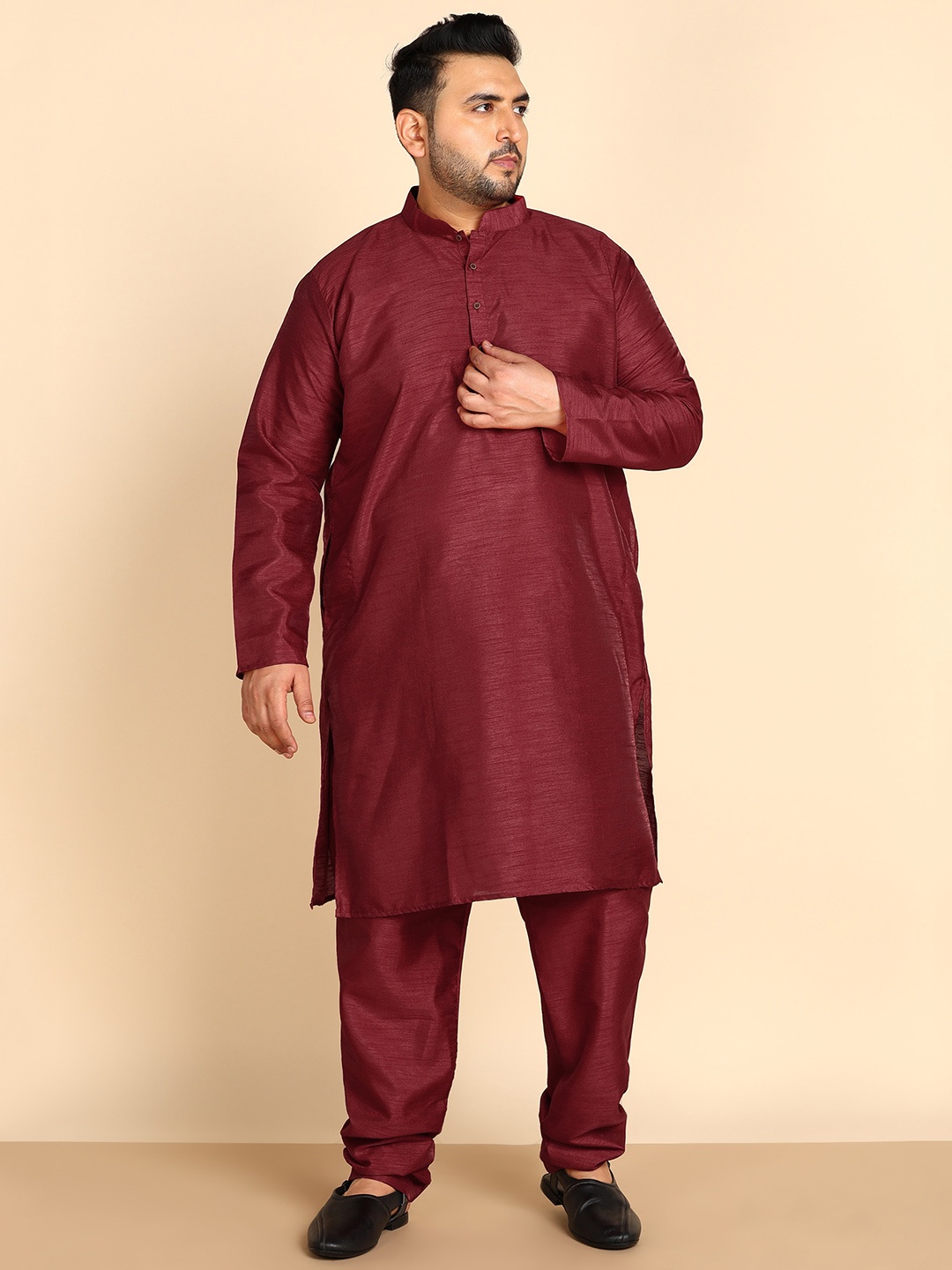 

Sztori Plus Size Mandarin Collar Kurta With Churidar, Maroon