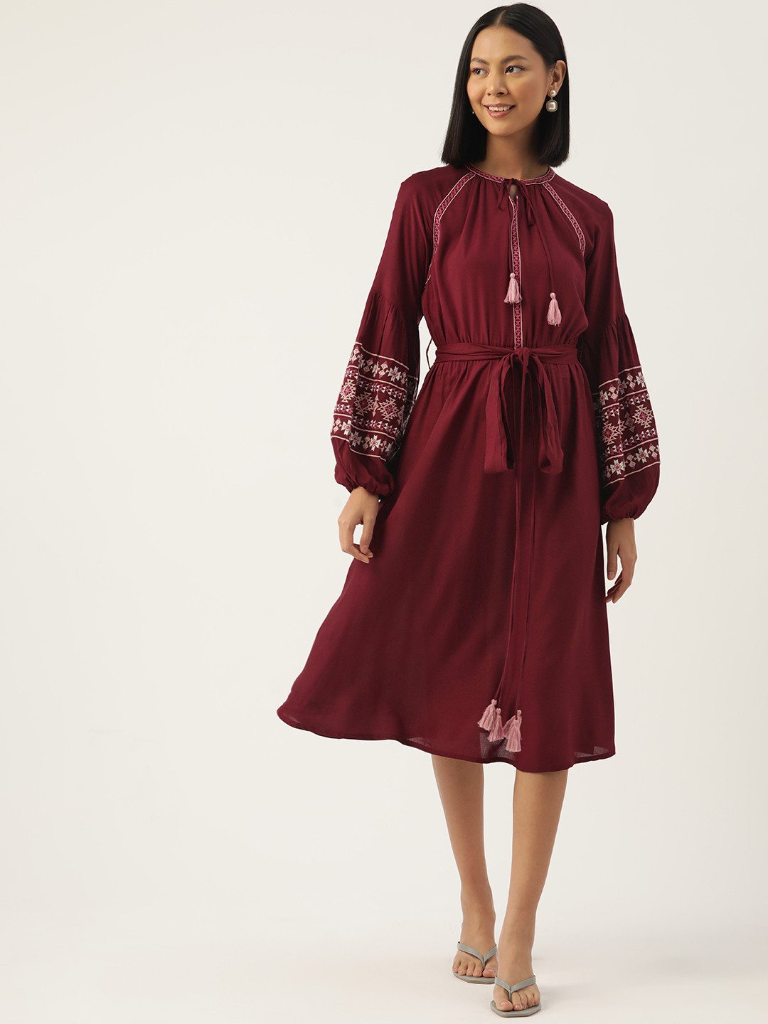 

CRAFTED FOR YOU Embroidered Tie-Up Neck Puff Sleeve A-Line Midi Dress, Maroon