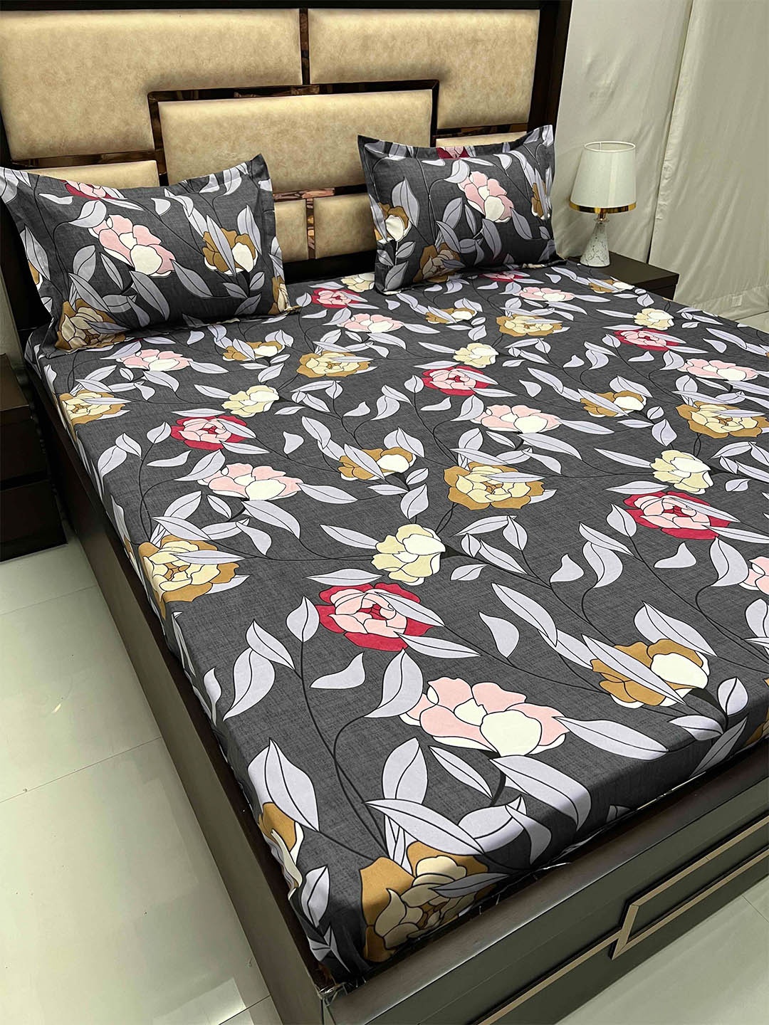 

Pure Decor Grey & White Floral Printed Fitted 180 TC King Bedsheet With 2 Pillow Covers