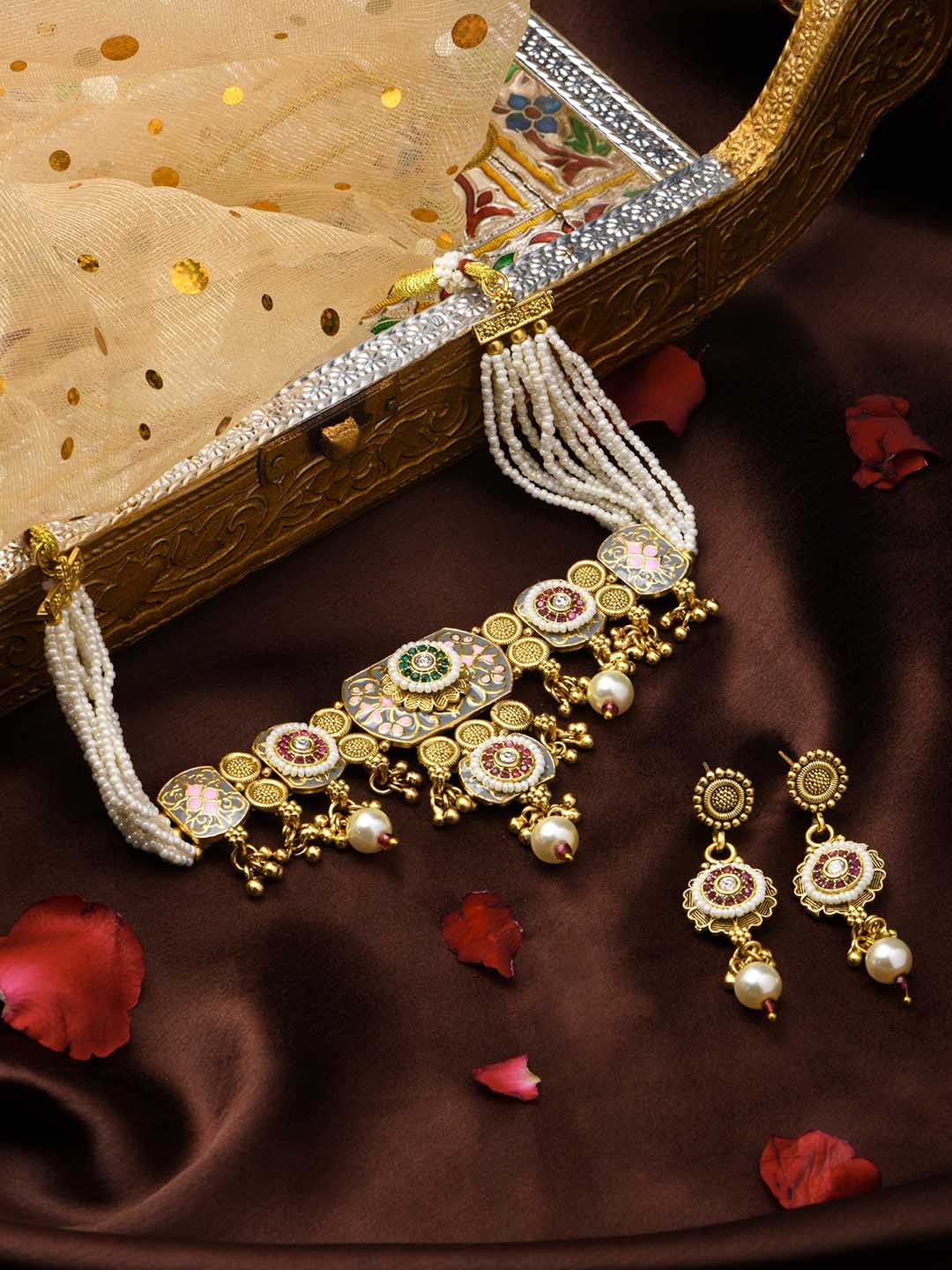 

ASMITTA JEWELLERY Gold-Plated Kundan-Studded & Pearl-Beaded Jewellery Set