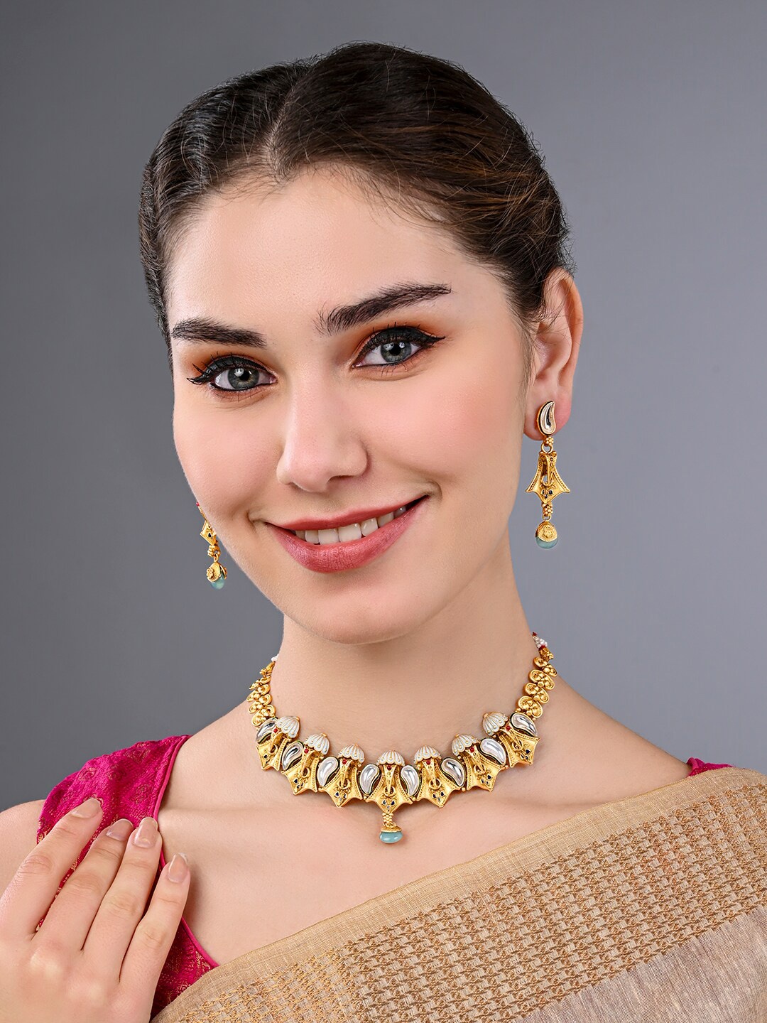 

ASMITTA JEWELLERY Gold-Plated Kundan-Studded & Pearl-Beaded Jewellery Set