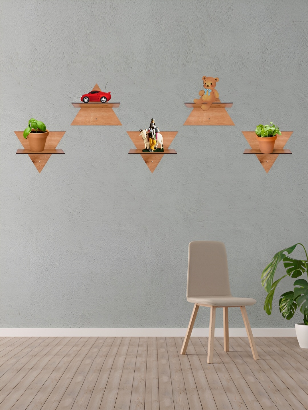 

TEAKWOOD Brown 5 Pieces Wooden Triangle Shape Basic Wall Plant Shleves