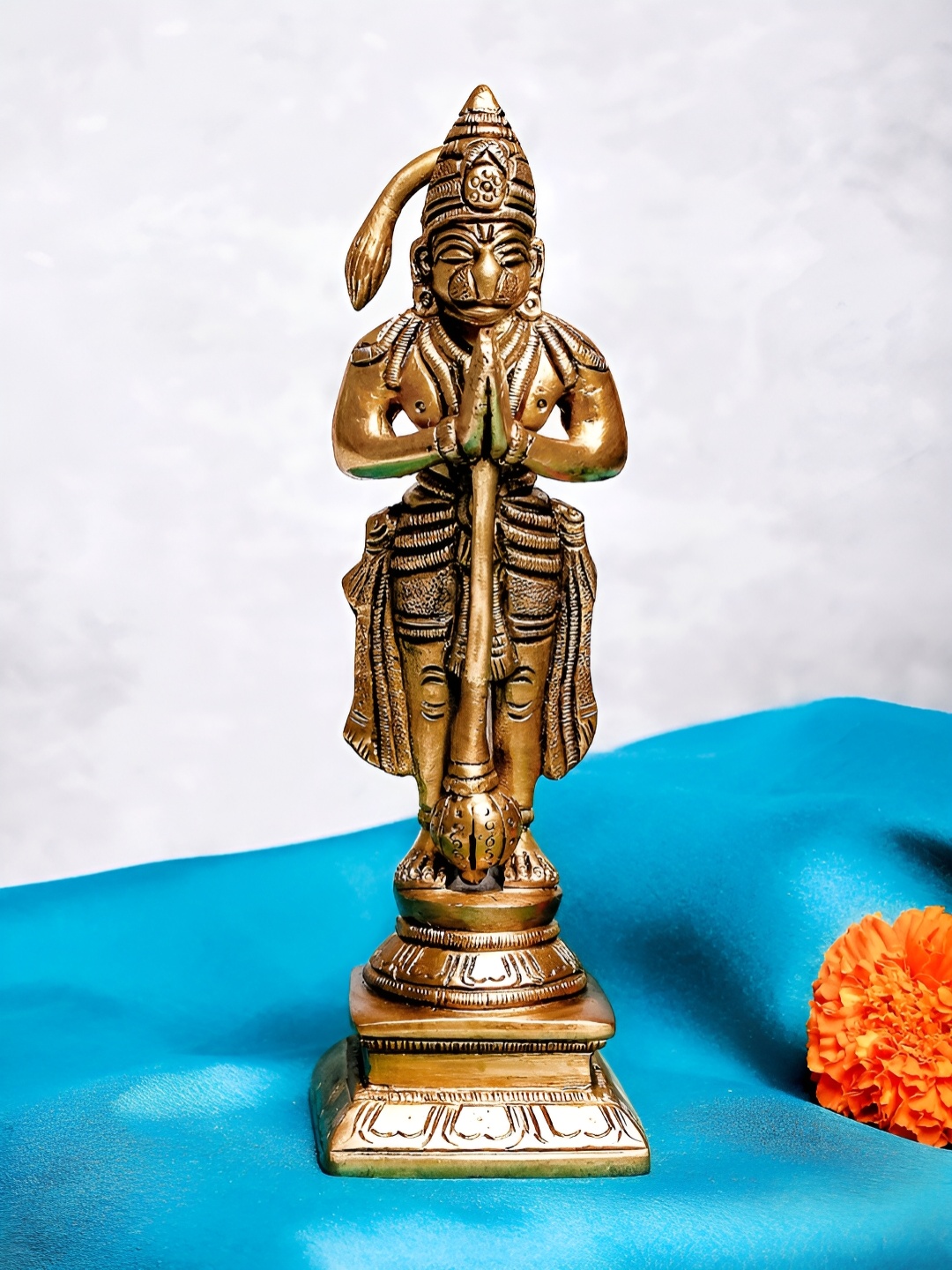 

The Advitya Lord Hanuman Joining Hands Showpiece, Gold
