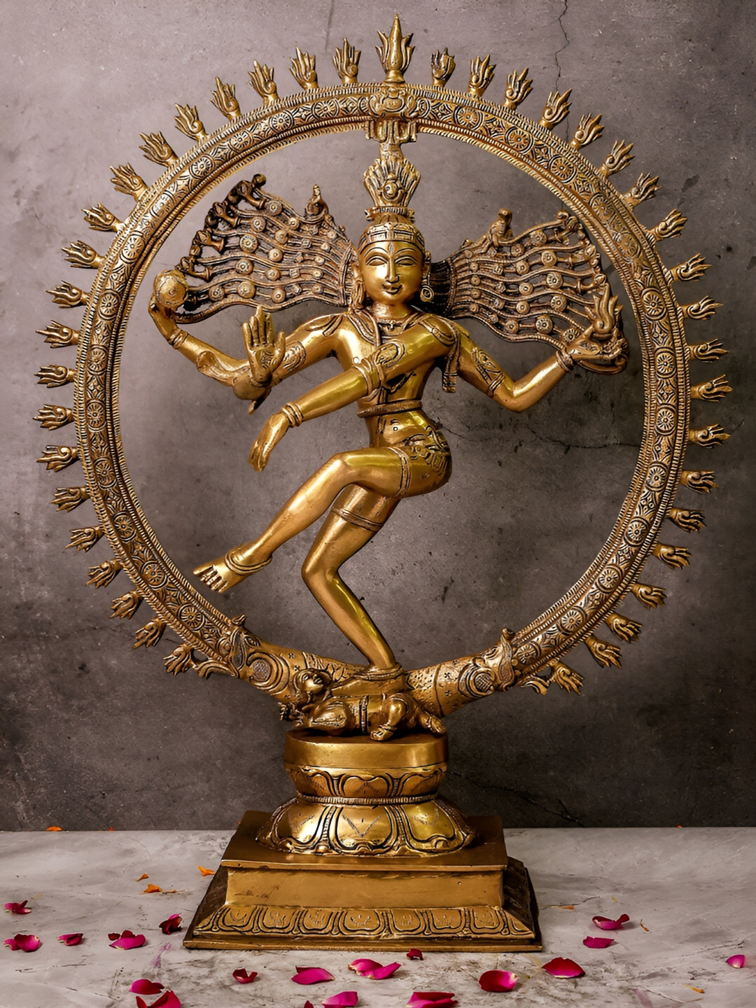 

The Advitya Brass Nataraja Dancing Shiva Showpiece, Gold
