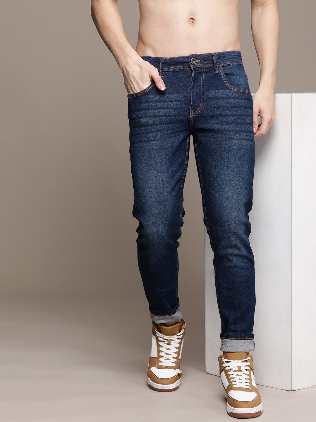 

Roadster Men Tapered Fit Light Fade Stretchable Jeans, Navy blue