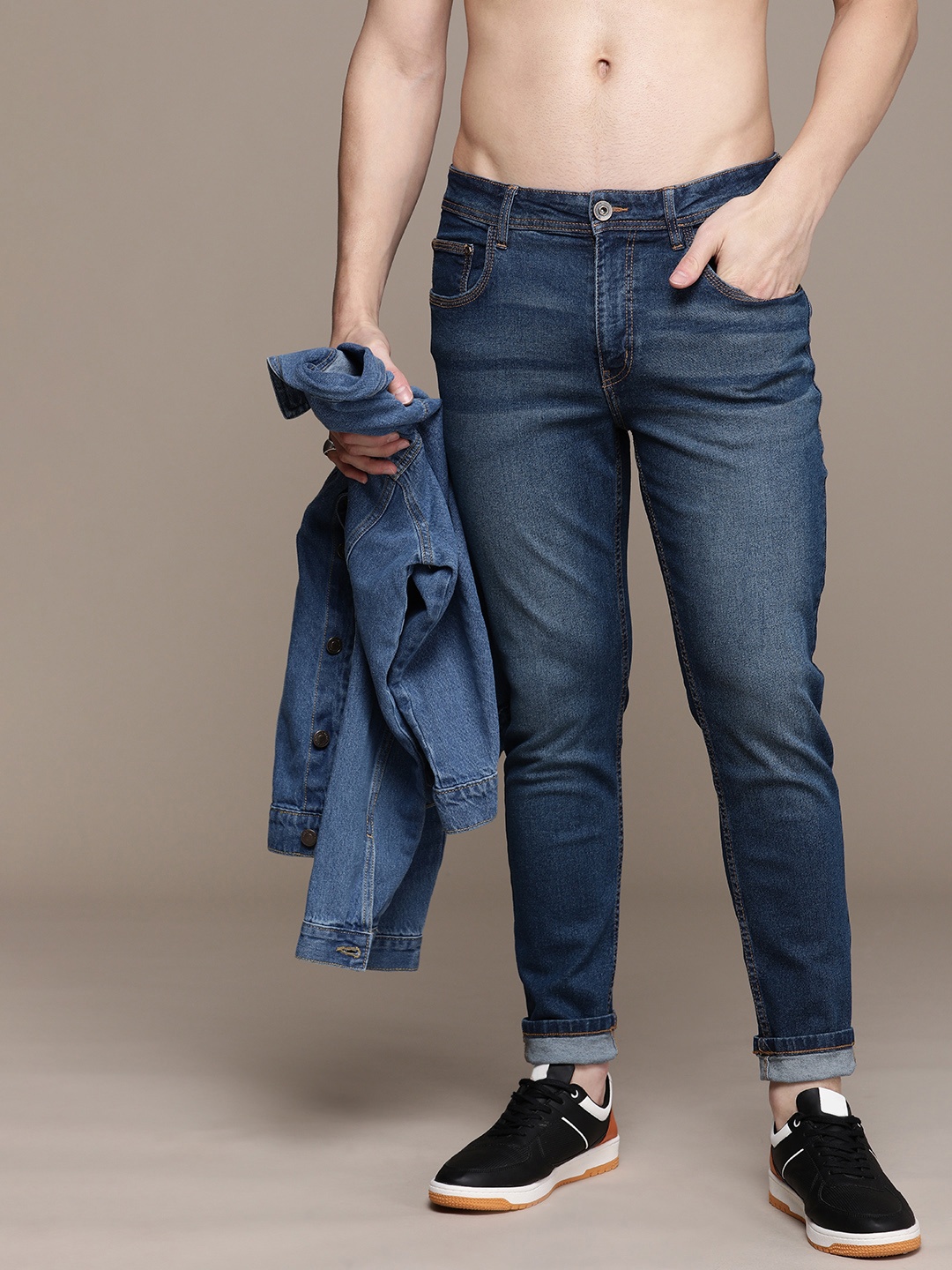 

Roadster Men Tapered Fit Light Fade Jeans, Navy blue